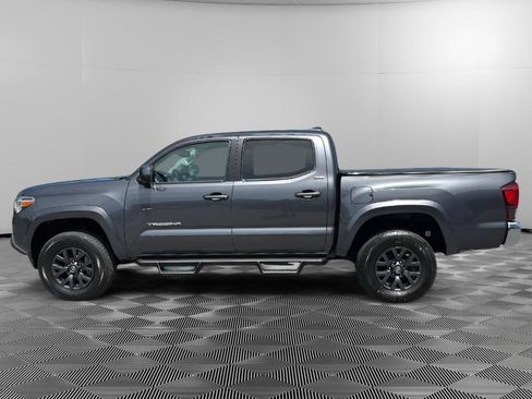 Used 2023 Toyota Tacoma SR5 AWD/4WD image 5