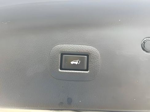 Used 2021 INFINITI QX80 Luxe AWD/4WD image 11