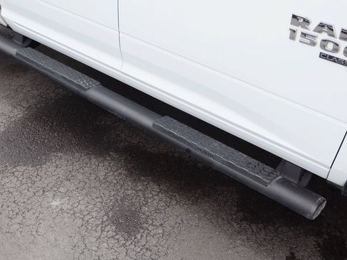 Used 2022 RAM 1500 Classic SLT w/ Electronics Group AWD/4WD image 11
