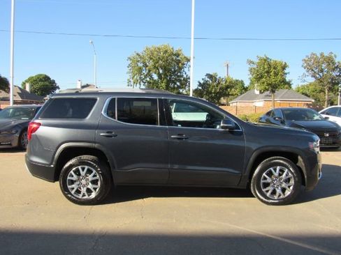 Used 2020 GMC Acadia SLT w/ Driver Alert Package II image 5