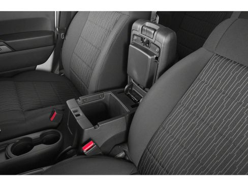 Used 2018 Jeep Wrangler Unlimited Sport S AWD/4WD image 11