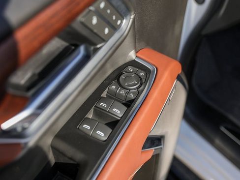 Certified 2025 GMC Sierra 2500 Denali Ultimate w/ Max Trailering Package image 25