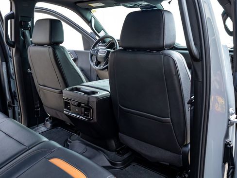 Used 2024 GMC Sierra 2500 AT4 w/ AT4 Premium Plus Package image 31