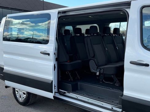 Used 2023 Ford Transit 350 XLT image 7