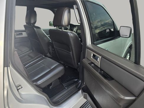 Used 2014 Ford Expedition Limited w/ Equipment Group 301A AWD/4WD image 32