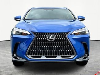 Used 2025 Lexus NX 250 FWD video 2
