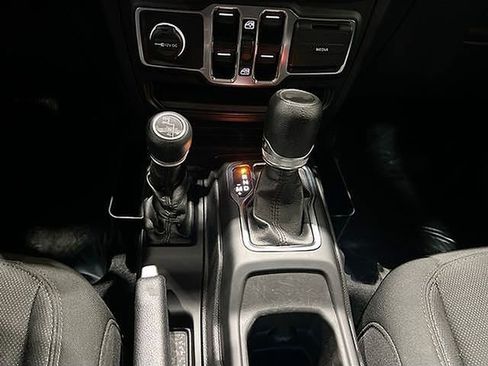 Used 2020 Jeep Wrangler Unlimited Sport image 22
