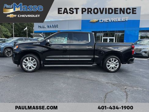 Used 2023 Chevrolet Silverado 1500 High Country w/ High Country Premium Package AWD/4WD image 4