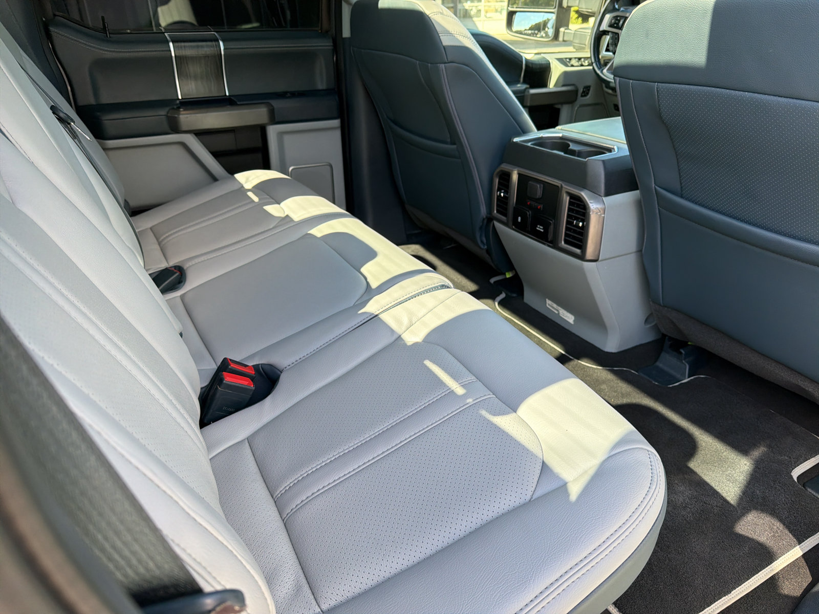 Used 2022 Ford F350 Limited AWD/4WD image 32