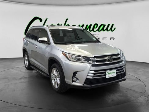 Used 2018 Toyota Highlander Limited FWD image 7