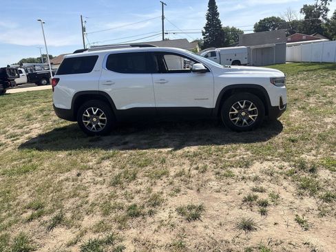 Used 2021 GMC Acadia SLT w/ Preferred Package AWD/4WD image 4