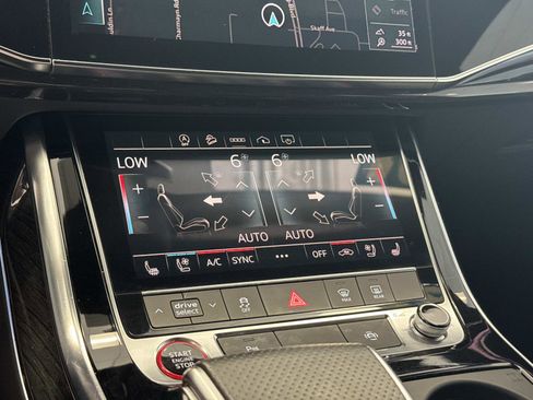 Used 2021 Audi SQ8 Premium Plus w/ Driver Assistance Package AWD/4WD image 18