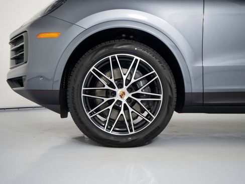 New 2026 Porsche Cayenne AWD/4WD image 14
