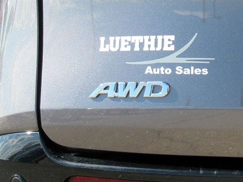 Used 2021 Toyota Sienna Limited image 45