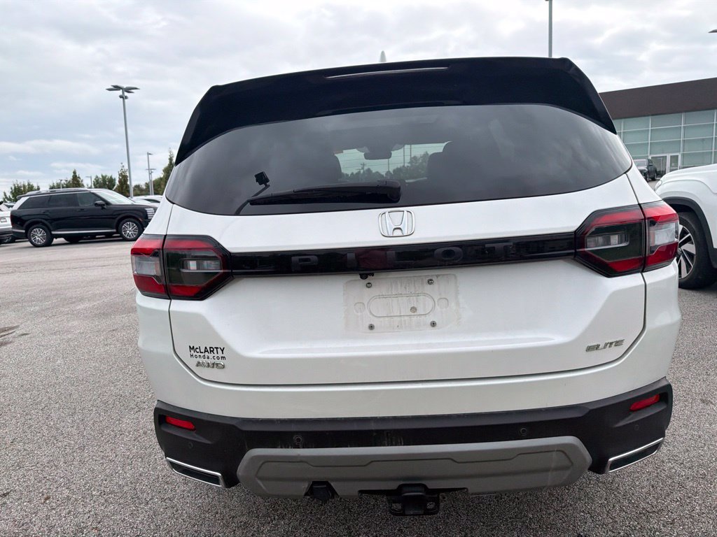 Used 2025 Honda Pilot Elite image 9