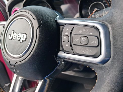 Used 2024 Jeep Wrangler Unlimited Sahara w/ Technology Group AWD/4WD image 11