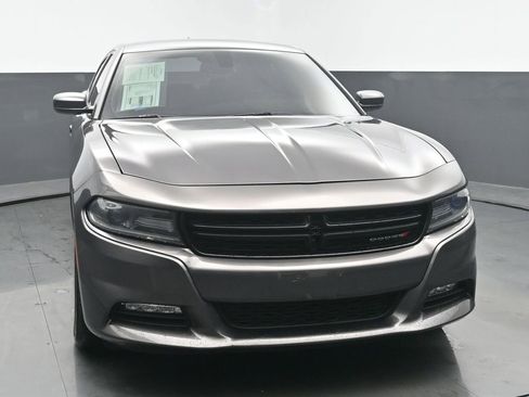 Used 2017 Dodge Charger SXT AWD/4WD image 8