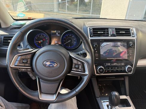 Used 2018 Subaru Outback 2.5i Premium image 6