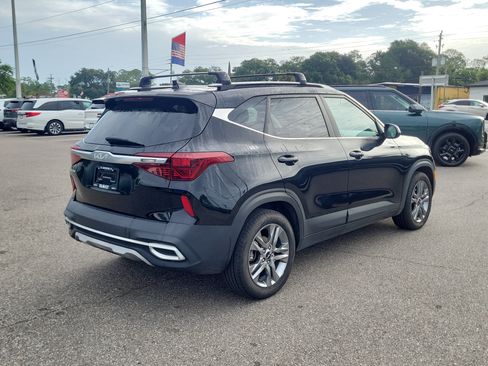 Used 2022 Kia Seltos S FWD image 6