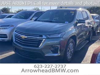 Used 2022 Chevrolet Traverse LT image 1