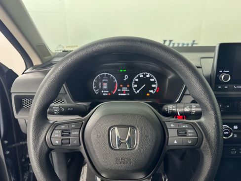 Used 2025 Honda CR-V EX image 19