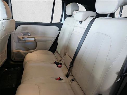 Certified 2025 Mercedes-Benz GLB 250 image 20