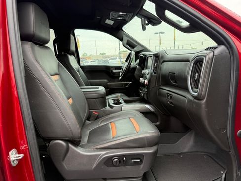 Used 2021 GMC Sierra 1500 AT4 w/ AT4 Preferred Package AWD/4WD image 11