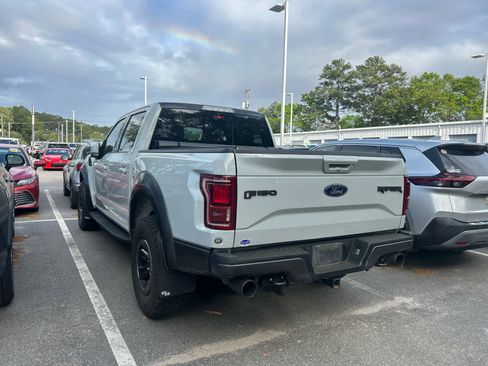 Used 2017 Ford F150 Raptor w/ Equipment Group 802A Luxury image 2