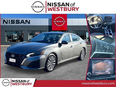 Used 2023 Nissan Altima 2.5 SV