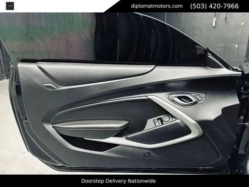Used 2018 Chevrolet Camaro SS RWD image 24