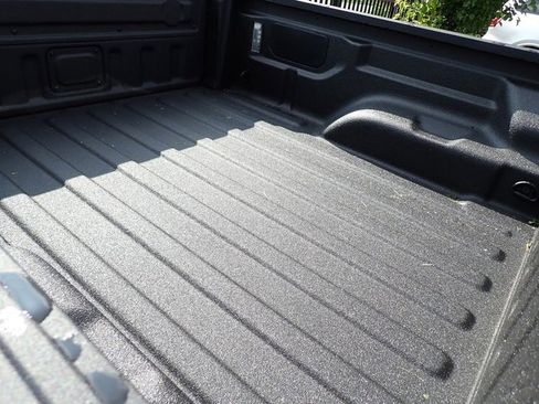 New 2025 Jeep Gladiator Sport image 12