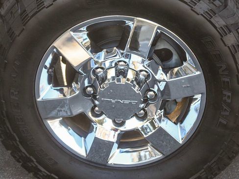 Used 2016 GMC Sierra 3500 Denali w/ Duramax Plus Package image 10