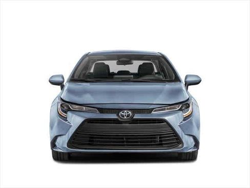 Used 2025 Toyota Corolla LE FWD image 4