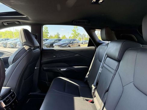 Used 2024 Lexus RX 350 F Sport w/ Convenience Package AWD/4WD image 18