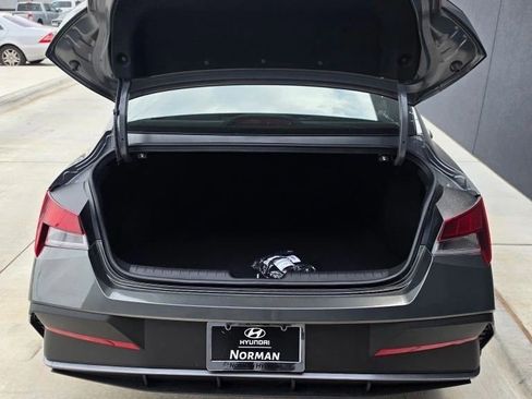 New 2026 Hyundai Elantra Sport FWD image 13