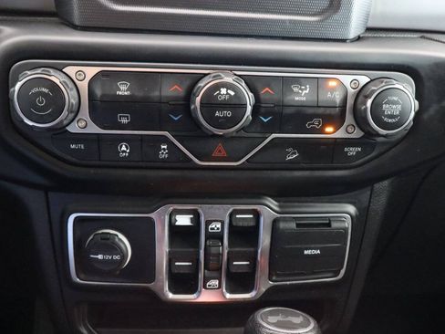 Used 2020 Jeep Wrangler Unlimited Sport S AWD/4WD image 24