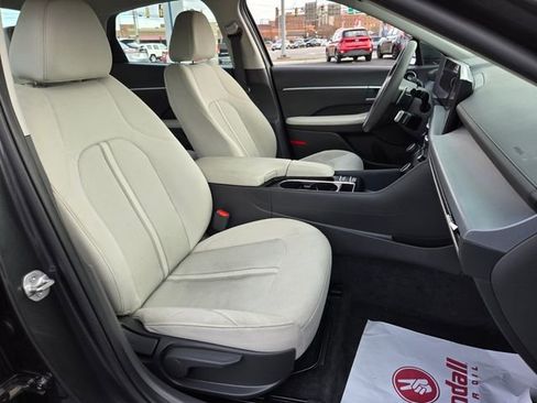 Used 2025 Hyundai Sonata SEL FWD image 19