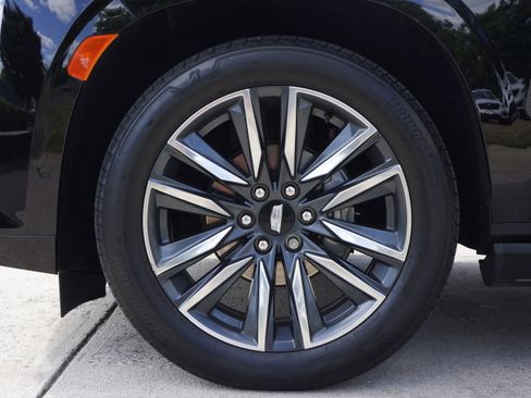 Used 2024 Cadillac Escalade ESV Sport Platinum w/ LPO, Floor Liner Package image 17