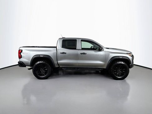 Used 2023 Chevrolet Colorado Trail Boss w/ Technology Package AWD/4WD image 10