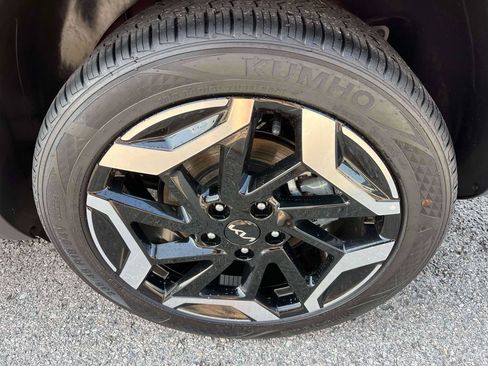 Certified 2026 Kia Seltos SX AWD/4WD image 37