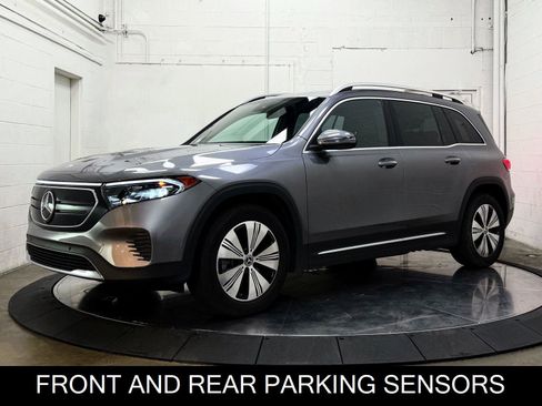 Used 2023 Mercedes-Benz EQB 250+ w/ Exclusive Package image 4