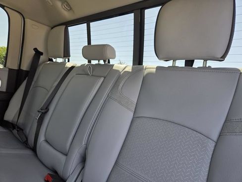 New 2026 RAM 2500 Laramie AWD/4WD image 27