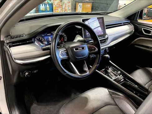 Used 2022 Jeep Compass Limited image 13