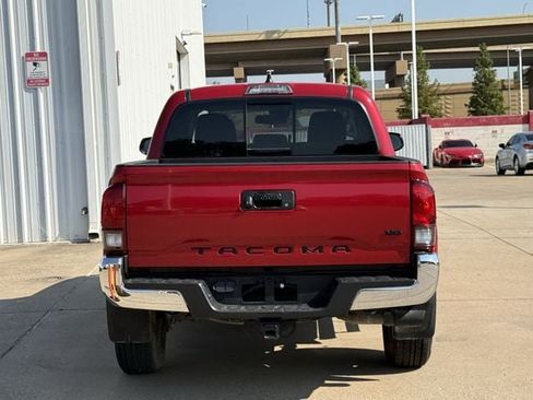 Used 2022 Toyota Tacoma SR5 RWD image 5