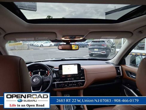 Used 2022 Nissan Pathfinder Platinum w/ Cargo Package AWD/4WD image 26