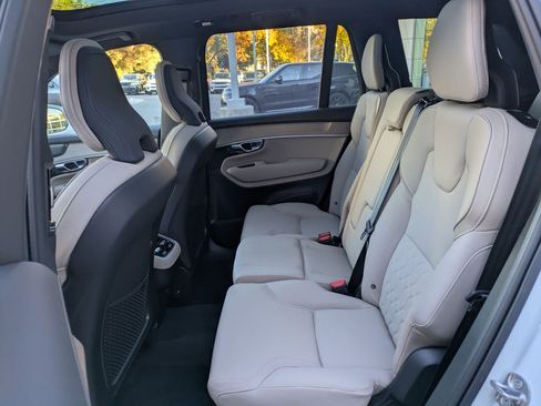 New 2026 Volvo XC90 B6 Plus w/ Protection Package Premier AWD/4WD image 14
