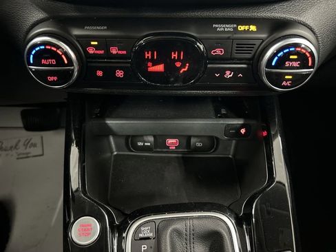 Used 2022 Kia Soul EX image 19