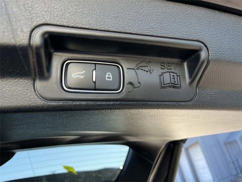 Used 2022 Ford Explorer ST w/ Equipment Group 401A image 13