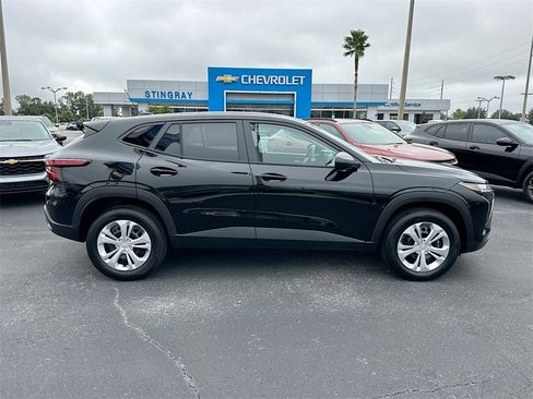 New 2026 Chevrolet Trax LS image 3