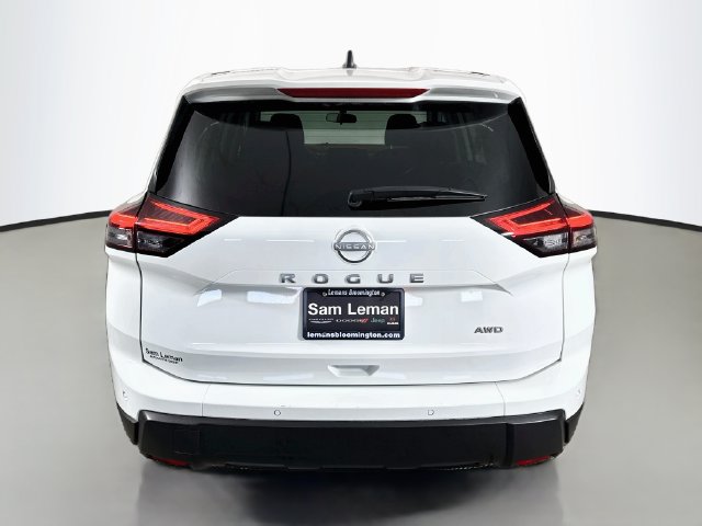 Used 2025 Nissan Rogue S AWD/4WD image 6